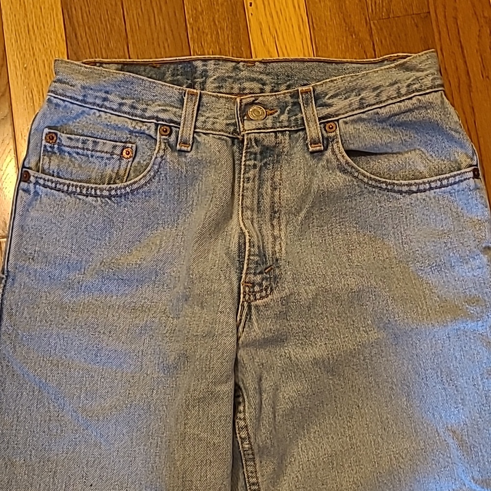 Vintage Levi's 550 Relaxed Fit Light Blue Jeans - Picture 3 of 9
